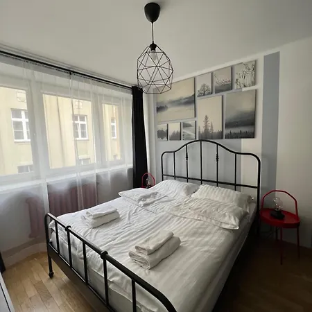Tomasza 25 Main Square Апартаменты *